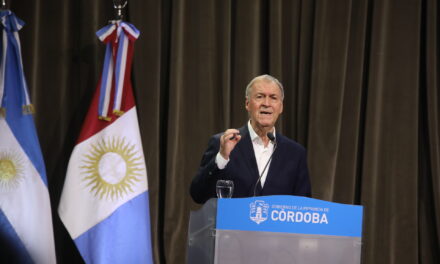 Schiaretti anunció fortalecimiento económico de programas de empleo, hábitat y sociales