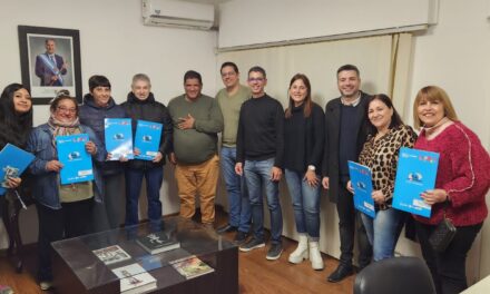 Villa Nueva: se entregaron 6 escrituras del programa «Tu casa, Tu escritura»