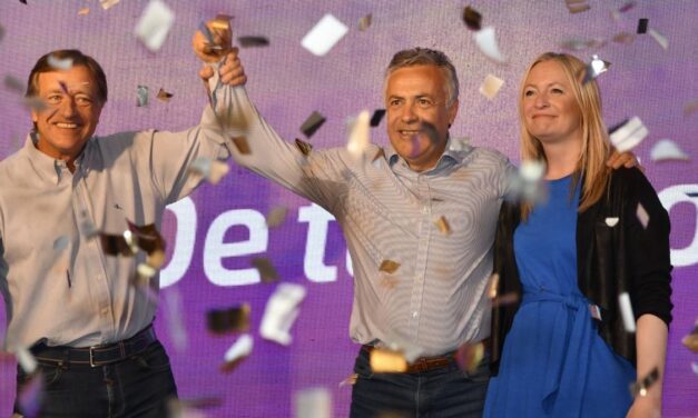 Cornejo ganó y agradeció haber sido electo gobernador de Mendoza «por el voto popular»