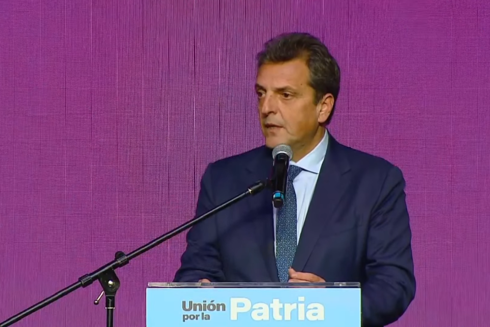 Massa anunció que eliminará aportes a Pymes que tomen trabajadores por dos años
