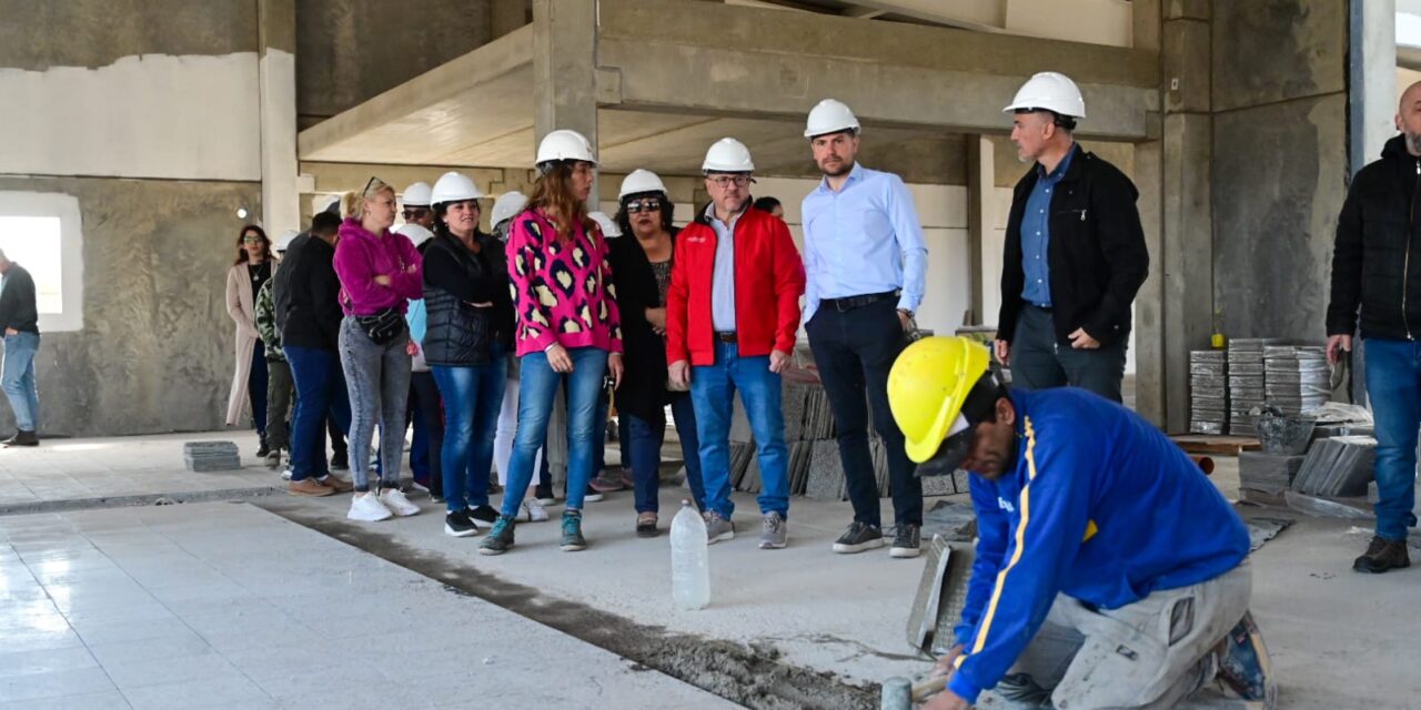 Villa María: Gill recorrió la obra del nuevo Secundario Politécnico