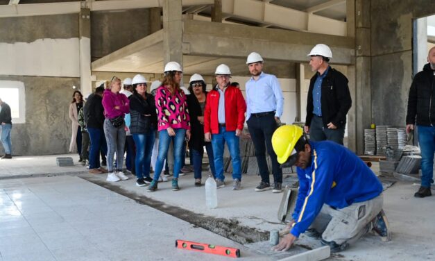 Villa María: Gill recorrió la obra del nuevo Secundario Politécnico