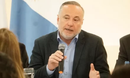 Leve ventaja de Accastello en encuestas para la elección del domingo