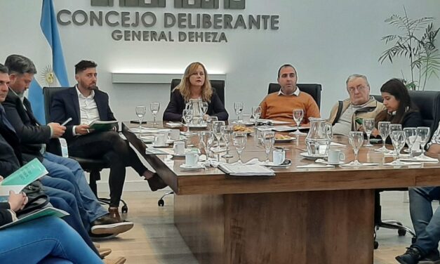 General Deheza: reunión de trabajo entre la UNRC e intendentes de la región