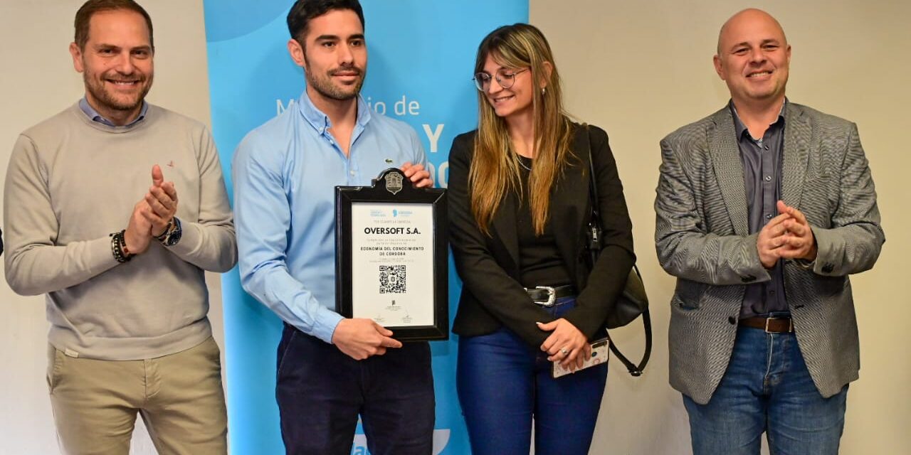 Villa María: Gill y De Chiaria distinguieron a empresas locales de la Economía del Conocimiento