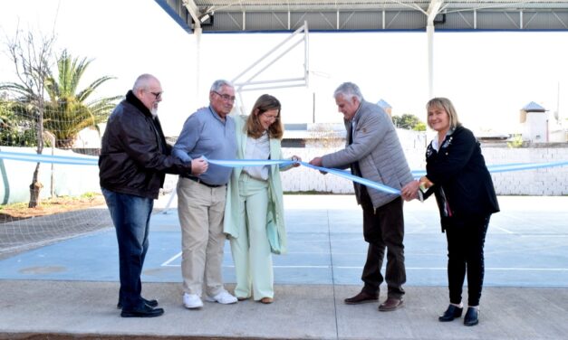 Coronel Moldes inauguró su nuevo Polideportivo Social