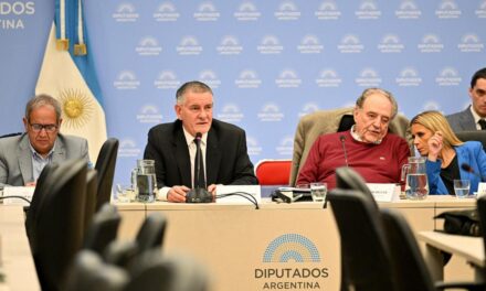 Abrió el debate del proyecto que establece la devolución del IVA