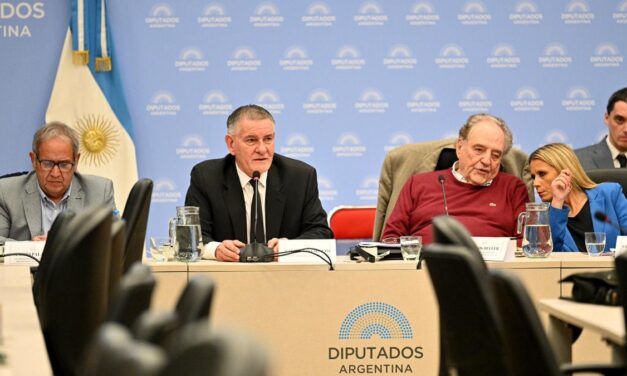Abrió el debate del proyecto que establece la devolución del IVA