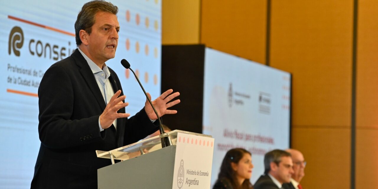 Massa anunció medidas de alivio fiscal para pequeños contribuyentes y pymes