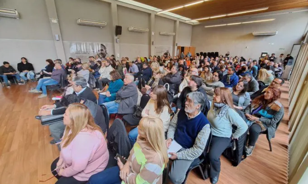 UEPC aceptó por amplia mayoría la propuesta salarial del Gobierno