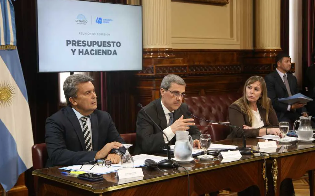 Dictamen a favor en comisiones del Senado para las cinco universidades