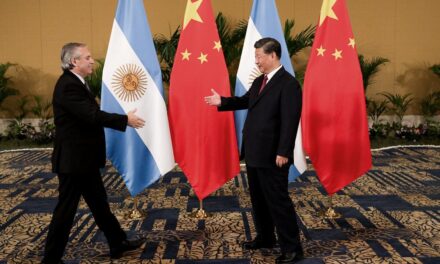 Alberto Fernández partió a China para participar del III Foro de la Franja y la Ruta