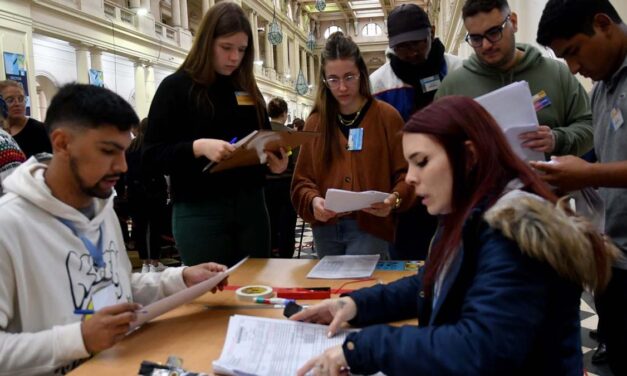 Comenzó el escrutinio definitivo en la provincia de Buenos Aires y CABA