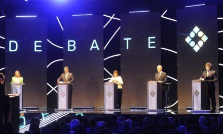 Se realizó el primer debate presidencial en Santiago del Estero