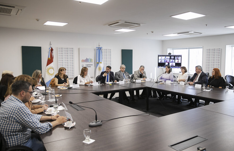 Cooperativistas y mutualistas del país y Latinoamérica se dieron cita en la Unicameral