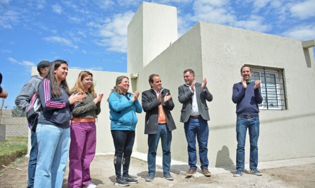 Río Cuarto:  se entregaron 6 viviendas del plan «Vivienda Semilla»