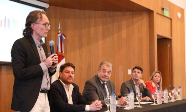 El Gobierno presentó en la Legislatura el proyecto del Presupuesto 2024