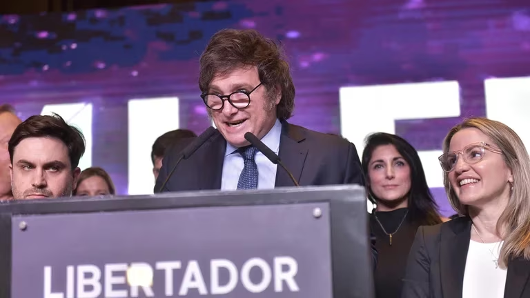 Milei se mostró dispuesto a negociar con JxC para «terminar con el kirchnerismo»