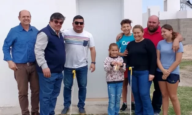 Huanchilla: se entregaron dos nuevas viviendas