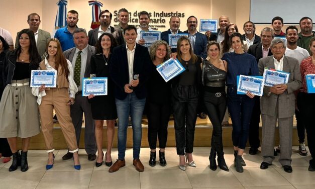 El Gobierno reconoció a PyMEs y emprendedores que obtuvieron el Sello Hecho en Córdoba