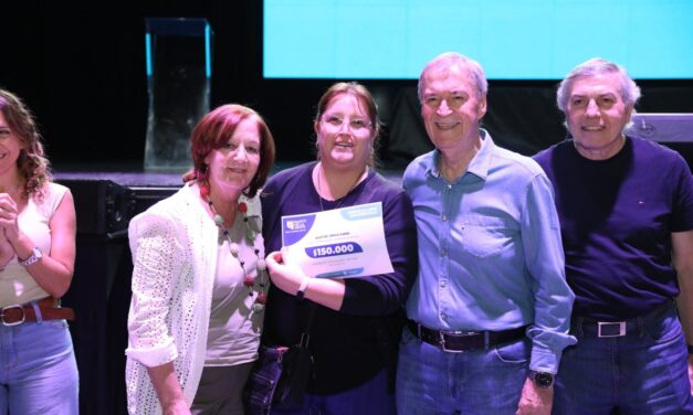 Schiaretti entregó 3.000 nuevos créditos del Banco de la Gente