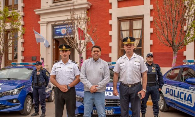 Villa Huidobro: Silvio Quiroga entregó un nuevo Móvil Policial