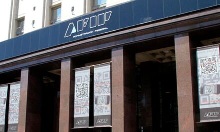 La recaudación tributaria creció 127,4% en octubre