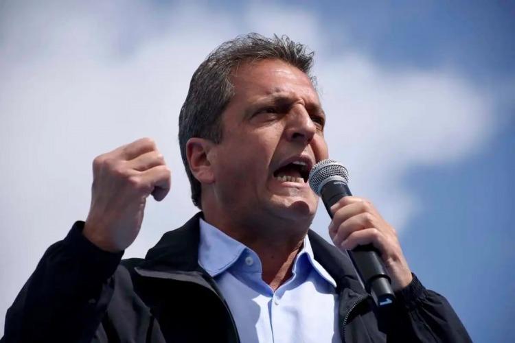 Massa valoró la «industria nacional» y criticó «la apertura indiscriminada»
