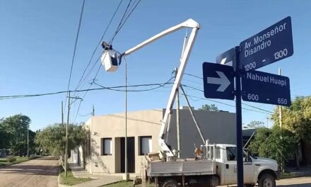 Villa María: Se realizó el recambio de más de 100 luminarias a led en barrios Roque Saenz Peña y Mariano Moreno