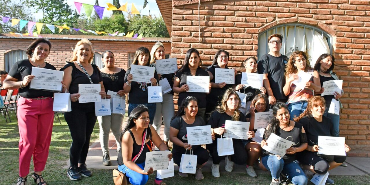 Río Cuarto: Trama Emprendedora cerró el año en el barrio Las Quintas