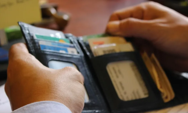 Dólar tarjeta: la cotización para compras en el exterior subió a $ 948