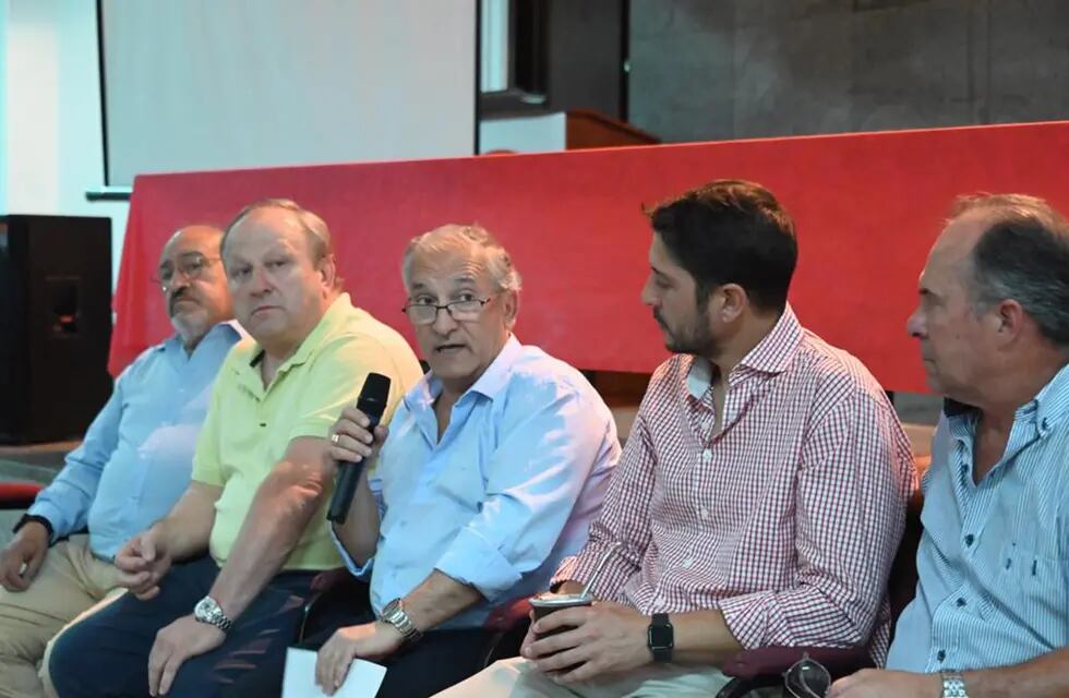 El 18 de diciembre se renuevan las autoridades del Foro de Intendentes de la UCR