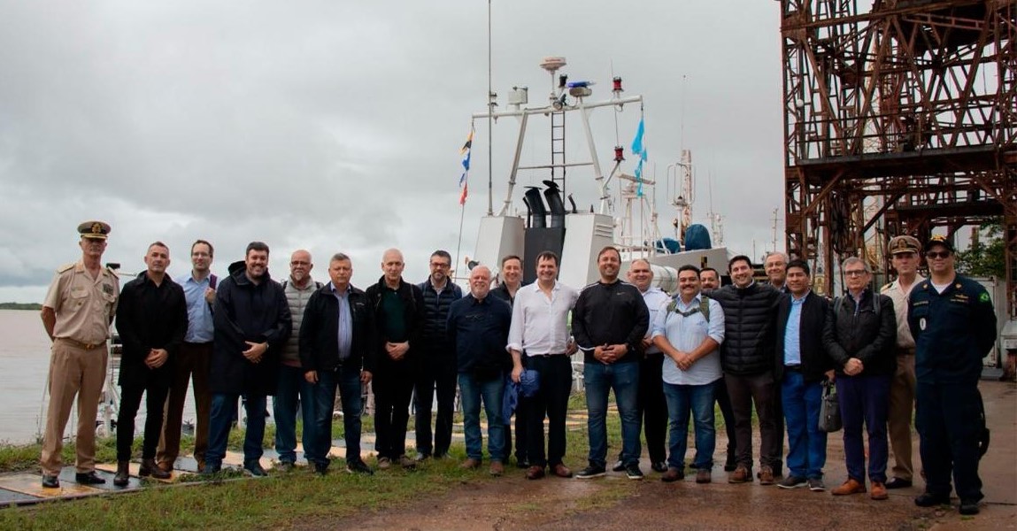 Funcionarios de Argentina, Brasil, Bolivia y Paraguay recorrieron un tramo de la Hidrovía