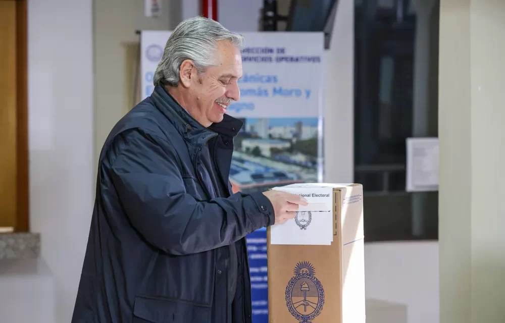 Fernández destacó que es un día importante de la democracia y pidió «que todo sea en paz y en orden»