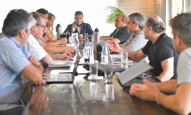 Massa se reunió con su equipo del Ministerio de Economía para organizar la transición