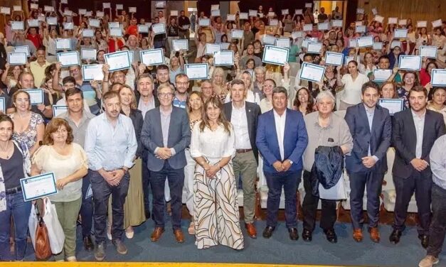 Vicuña Mackenna presente en el cierre del Programa «Formación para un buen Gobierno»