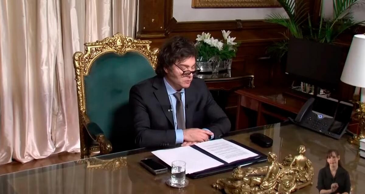 Milei le pidió a la dirigencia política que «abandone las anteojeras ideológicas»
