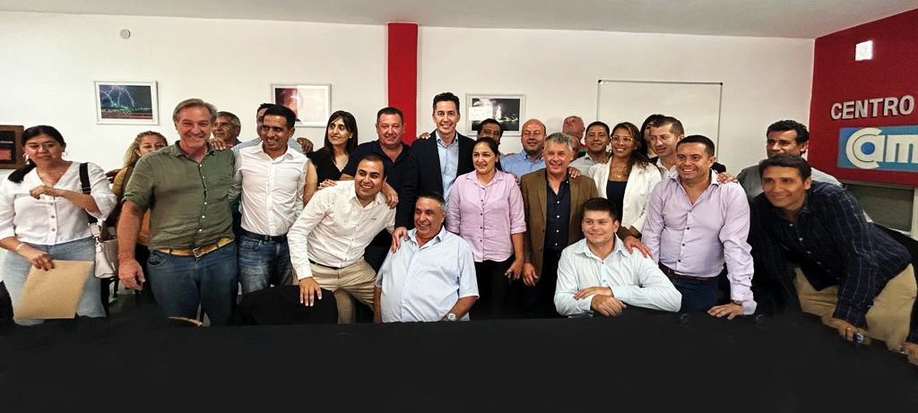 Manuel Calvo se reunió con intendentes del departamento Cruz del Eje