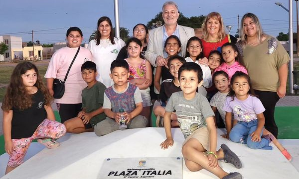 La Carlota: se inauguró la obra de refuncionalización de la Plaza Italia