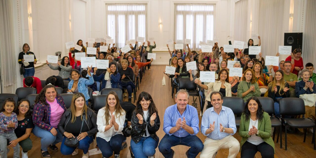 Río Cuarto: entregaron certificados en el cierre anual de la Casa «Trama Emprendedora»