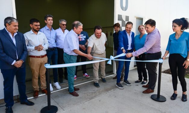 Villa María: Gill habilitó la segunda nave de Apoyo a Emprendedores, destinada al sector alimenticio