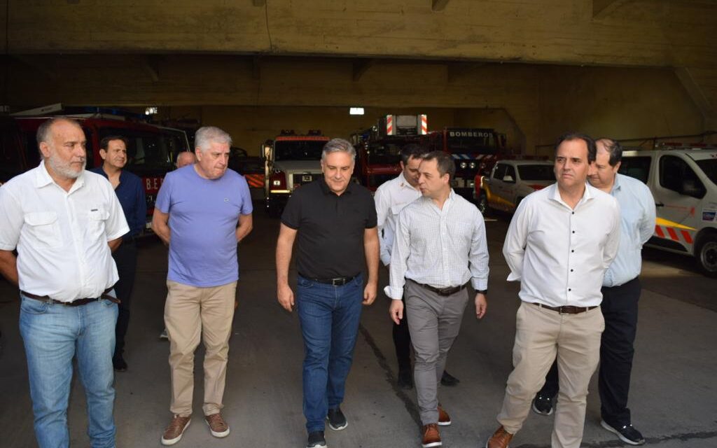 Río Cuarto: Llaryora destinará fondos para bomberos voluntarios