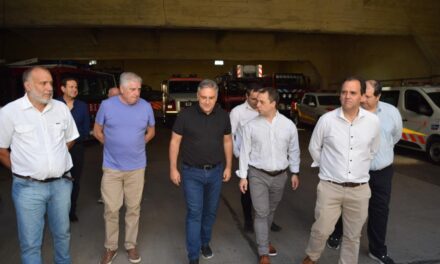 Río Cuarto: Llaryora destinará fondos para bomberos voluntarios