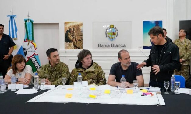 Milei recorrió Bahía Blanca junto a varios ministros
