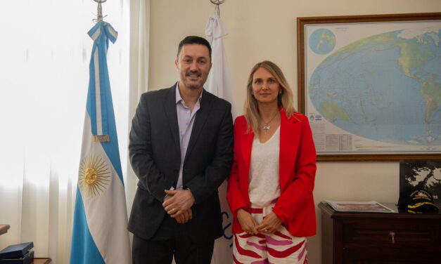 Gabriela Brouwer de Koning se reunió con el Ministro de Defensa Luis Petri