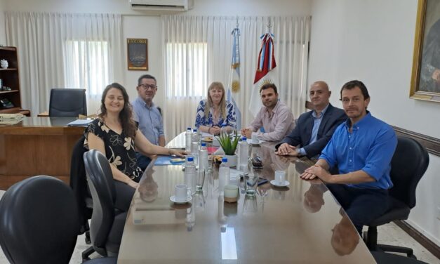 Serrano: El Intendente firmó un convenio con la UNRC para ampliar el cupo en las Residencias Estudiantiles