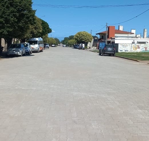 Berrotarán: Habilitaron 1500 metros cuadrados de adoquinado