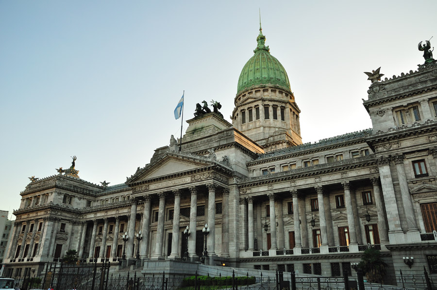 En el Congreso acordaron una suba del 30% de las dietas de diputados y senadores