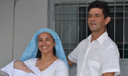 Los Cóndores: se celebró la navidad con la representación de un pesebre viviente