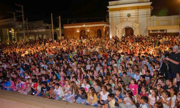 Arias: comenzaron los eventos culturales de la temporada de verano 2024
